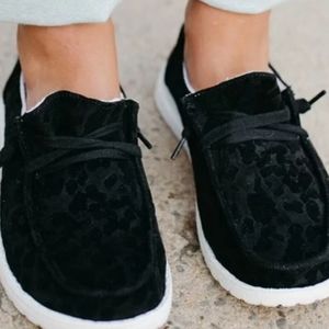 Gypsy Jazz Black on Black Leopard Womens sz 10 shoes